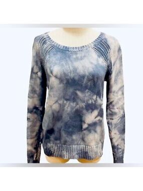 308.AE Tie Dye Sweater. Braid details.